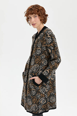 Kadın Dik Yaka Gül Desenli Uzun Yün Kaban Siyah_V.camel