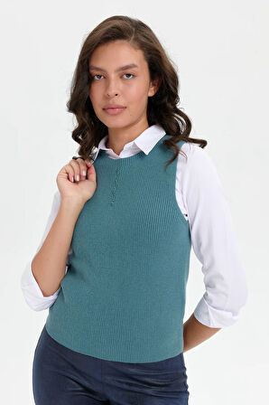 Kadın Sıfır Yaka Dikişsiz Önü Düğmeli Yün Süveter M.Yeşili