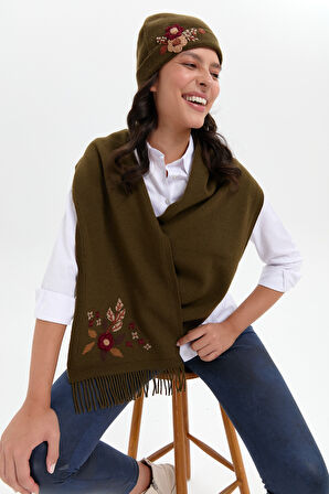 Kadın Papatya Çiçek İşlemeli Yün Bere A.Yeşil