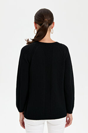 Kadın Sıfır Yaka Dikişsiz Önü Yürütmeli Yün Kazak Siyah