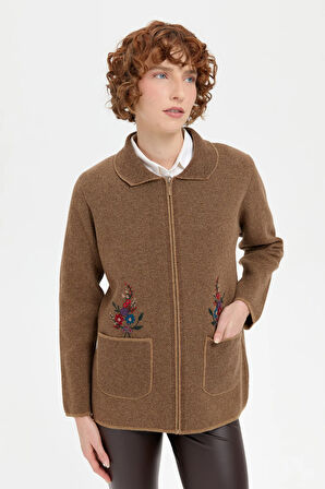 Kadın Polo Yaka İşlemeli Kısa Yün Hırka V.Camel