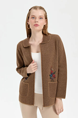 Kadın Polo Yaka İşlemeli Kısa Yün Hırka V.Camel