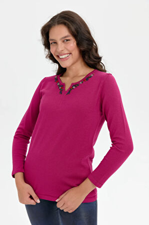 Kadın Yakası Renkli Çiçek İşlemeli Bluz Sıklamen