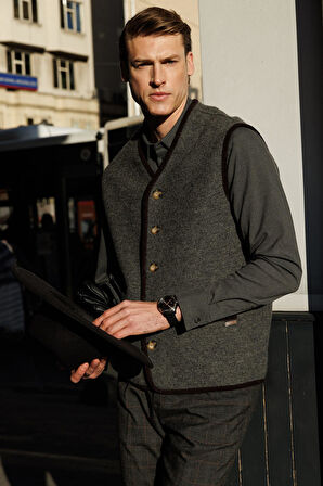 Erkek V Yaka Astarlı Saf Yün Keçe Yelek K.Füme