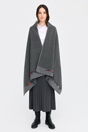 Kadın İki Kenarı Çiçek İşlemeli Yün Şal Füme