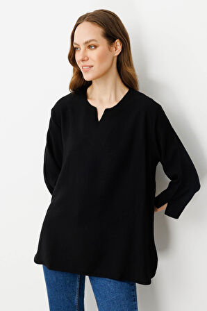 Kadın Yakası Kolu ve Eteği Yırtmaçlı Bluz Siyah