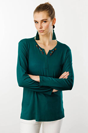 Kadın Sıfır Yaka El Nakışı İşlemeli Bluz Yeşil