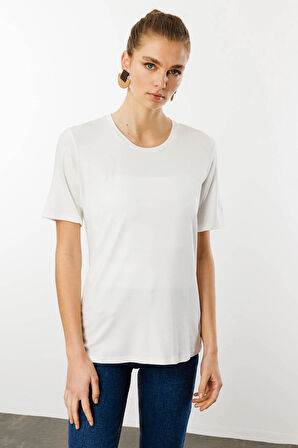 Kadın Sıfır Yaka Basic Penye T-shirt Ekru