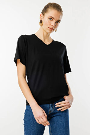 Kadın V Yaka Kısa Kollu Penye T-Shirt Siyah