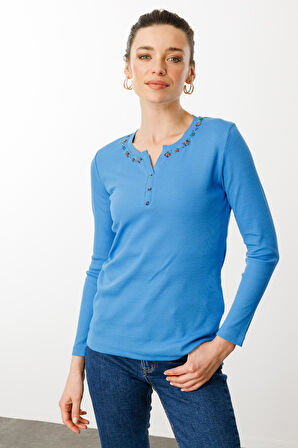 Kadın Açma Yaka Boncuk İşlemeli Triko Bluz Mavi