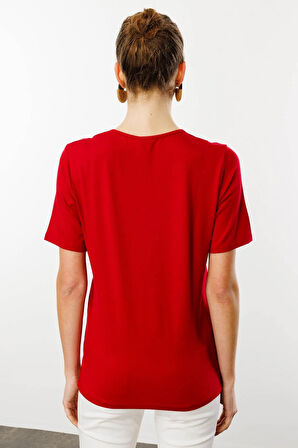 Kadın Açma Yaka Nakış İşlemeli Penye T-shirt Kırmızı