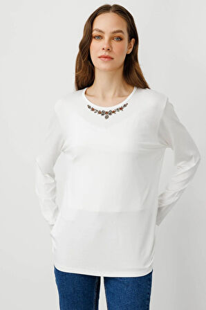 Kadın Sıfır Yaka Boncuk İşlemeli Penye Bluz Ekru