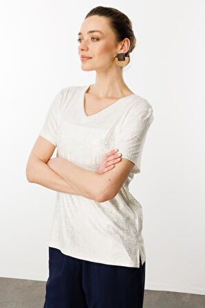 Kadın V Yaka Parlak Baskılı Penye T-Shirt Beyaz