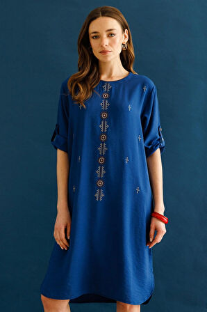 Kadın Sıfır Yaka Önü Nakışlı Elbise İndigo