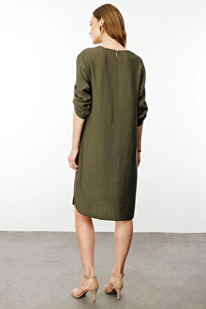 Kadın Sıfır Yaka Önü Nakışlı Elbise Haki