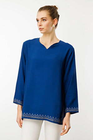 Kadın Kolu ve Eteği Yırtmaçlı Eteği Nakışlı Bluz İndigo