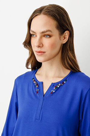 Kadın Açma Yaka Nakış İşlemeli Penye Bluz Saks