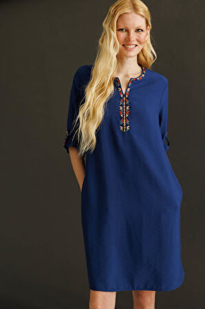 Kadın Etnik Desen Nakışlı Keten Elbise Lacivert