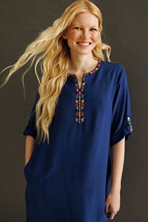 Kadın Etnik Desen Nakışlı Keten Elbise Lacivert