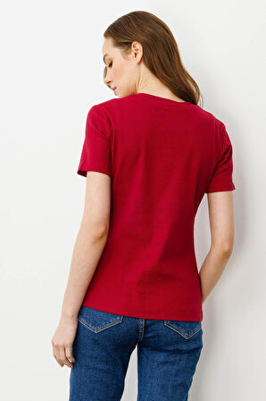 Kadın Yakası Düğmeli Pamuk Kaşkorse T-shirt Vişne