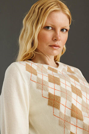 Kadın V Yaka Baklavalı Yün Kazak Kemik