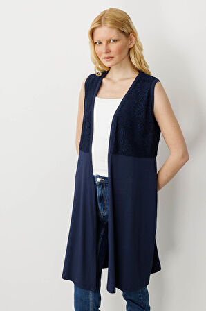 Kadın V Yaka Dantel Kumaşlı Yelek Lacivert