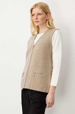 Kadın Çelik Örgü Cebi Fermuarlı Düz Triko Yelek K.Bej