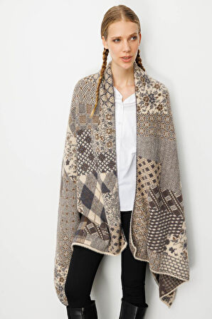 Kadın Kırk Yama Desenli Sakallı İpten Büyük Şal 12
