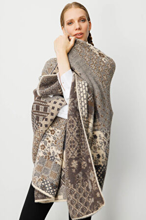 Kadın Kırk Yama Desenli Sakallı İpten Büyük Şal 12