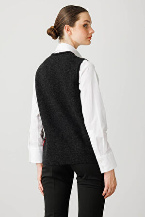 Kadın Pıtırcık Çiçekli Patchwork Keçe Yün Yelek Siyah_K.Kırmızı