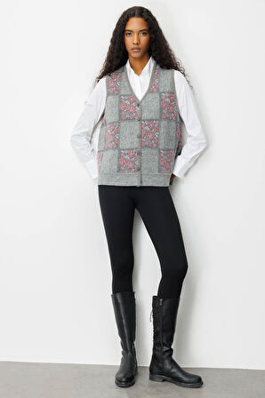 Kadın Pıtırcık Çiçekli Patchwork Keçe Yün Yelek Y.Füme_Y.G.Kurusu