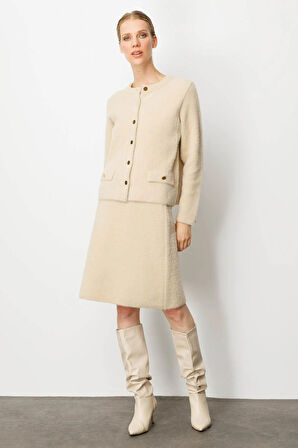 Kadın Sıfır Yaka Metal Düğmeli Afrodit Kısa Triko Ceket Bej