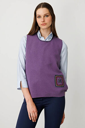 Kadın Sıfır Yaka Cebi ve Yakası Renkli Tığlamalı Yün Süveter Mor