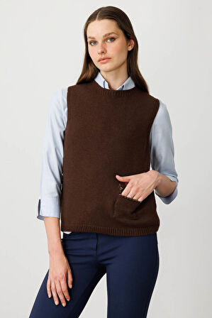 Kadın Sıfır Yaka Cep Üstü Çiçek Nakışlı Yün Süveter M.Kahve