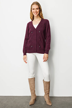 Kadın V Yaka Önü Baklavalı Nakış İşlemeli Hırka Mürdüm