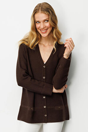 Kadın V Yaka Sahte Cepli Düğmeli Hırka Kahve