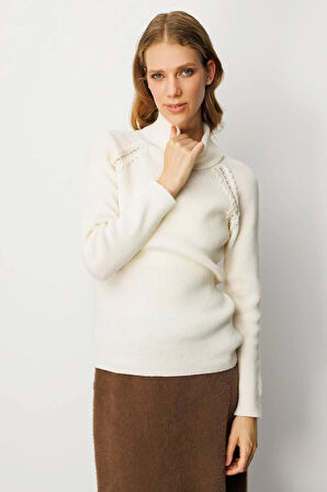 Kadın Tam Balıkçı Yaka Kolu Boncuklu Yün Kazak Kemik