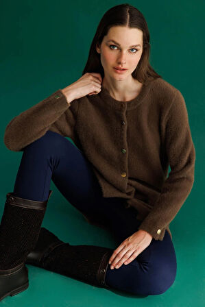 Kadın Sıfır Yaka Metal Düğmeli Araboy Afrodit Triko Ceket Kahve