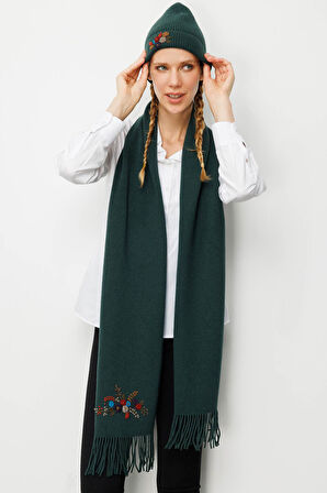 Kadın Rokoko Nakış İşlemeli Yün Bere Yeşil