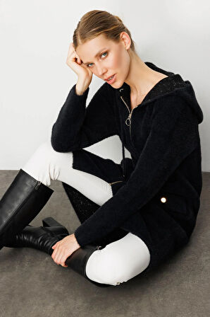 Kadın Kapüşonlu Cebi Metal Düğmeli Afrodit Triko Kaban Siyah