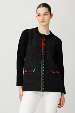 Kadın Sıfır Yaka Önü Keçe Kısa Yün Ceket Siyah