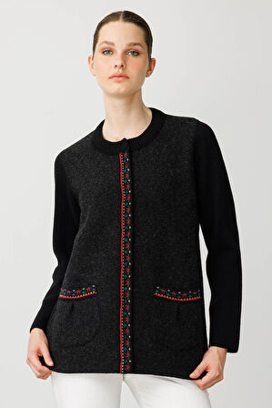 Kadın Sıfır Yaka Önü Keçe Kısa Yün Ceket Siyah