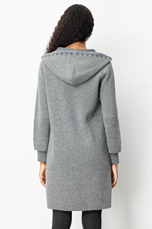 Kadın Kapüşonlu Önü Keçe Yün Kaban Füme