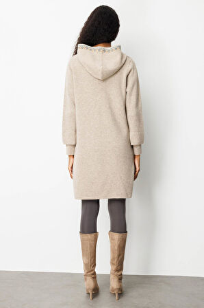 Kadın Kapüşonlu Önü Keçe Yün Kaban K.Bej