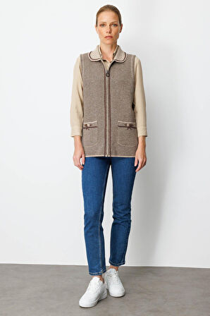 Kadın Polo Yaka Yakası Nakış İşlemeli Yün Yelek K.Bej