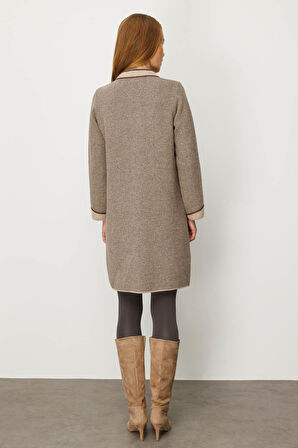 Kadın Dik Yaka Kolu ve Cebi Nakış İşlemeli Uzun Yün Kaban K.Bej