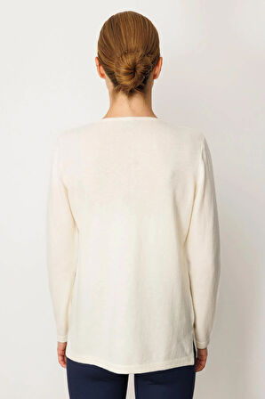 Kadın Sıfır Yaka Yaka Kenarı İşlemeli Yün Bluz Kemik