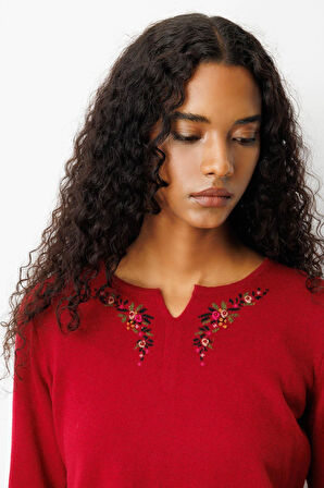 Kadın Sıfır Yaka Yaka Kenarı İşlemeli Yün Bluz V.Çürüğü