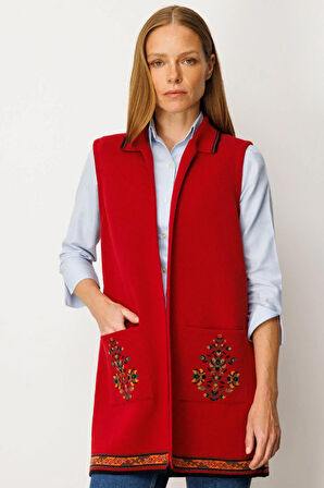 Kadın Polo Yaka Etek Ucu Kilim Desenli Uzun Yün Yelek K.Kırmızı