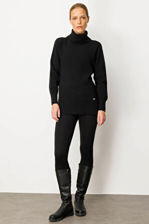 Kadın Tam Balıkçı Yaka Yanı Yırtmaçlı Yün Kazak Siyah